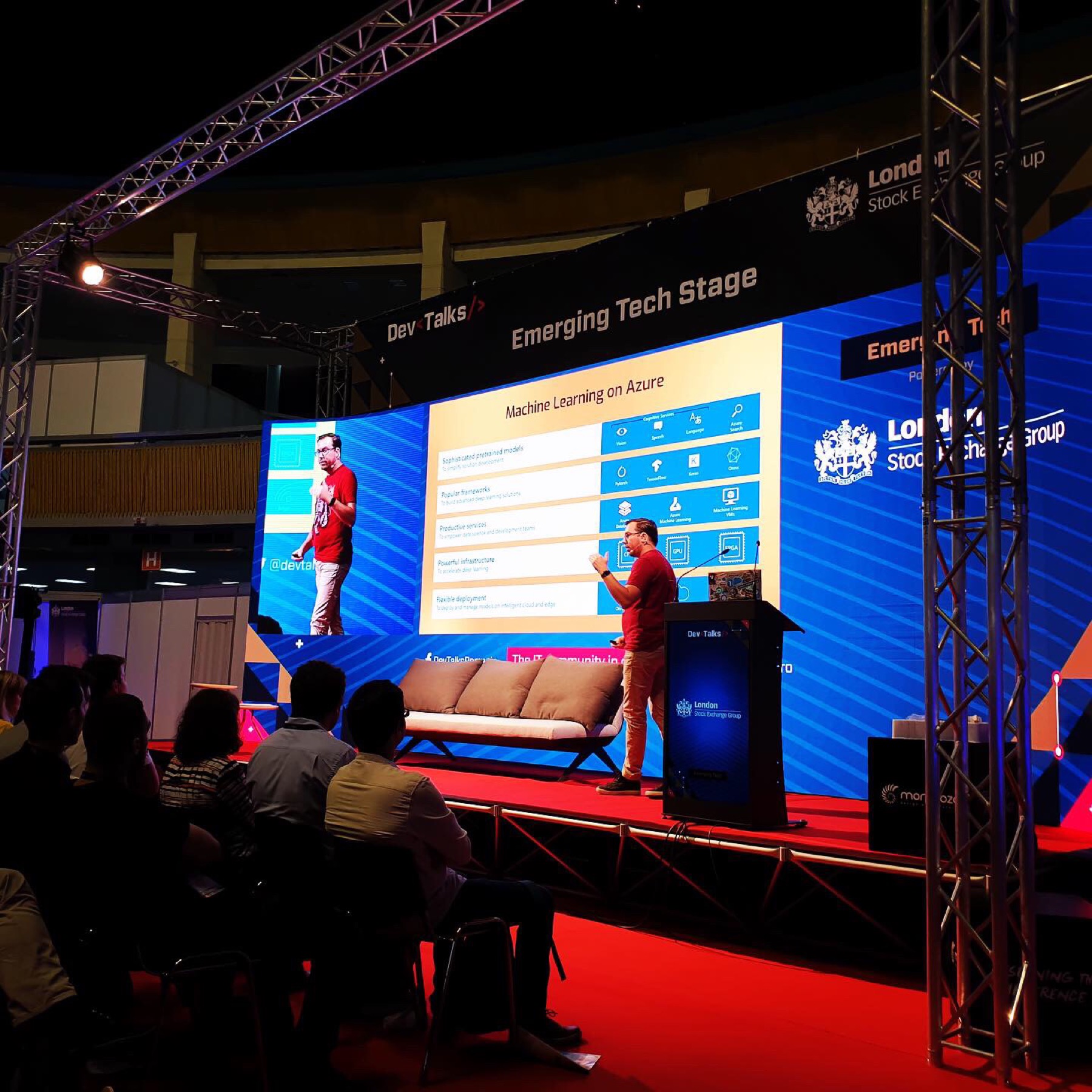 Henk presenting machine learning on the Emerging Tech Stage in London